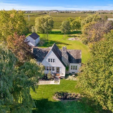 Waterfront Niagara-On-The-Lake Farmhouse On A Vineyard Villa Buitenkant foto