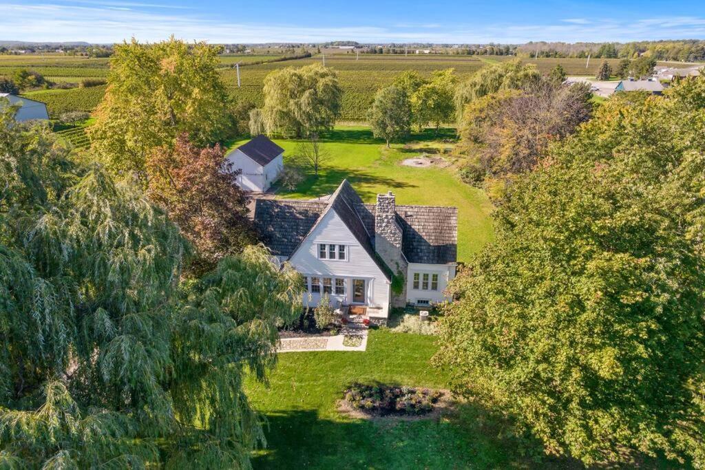 Waterfront Niagara-On-The-Lake Farmhouse On A Vineyard Villa Buitenkant foto