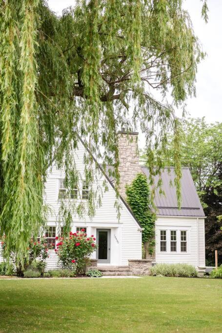 Waterfront Niagara-On-The-Lake Farmhouse On A Vineyard Villa Buitenkant foto